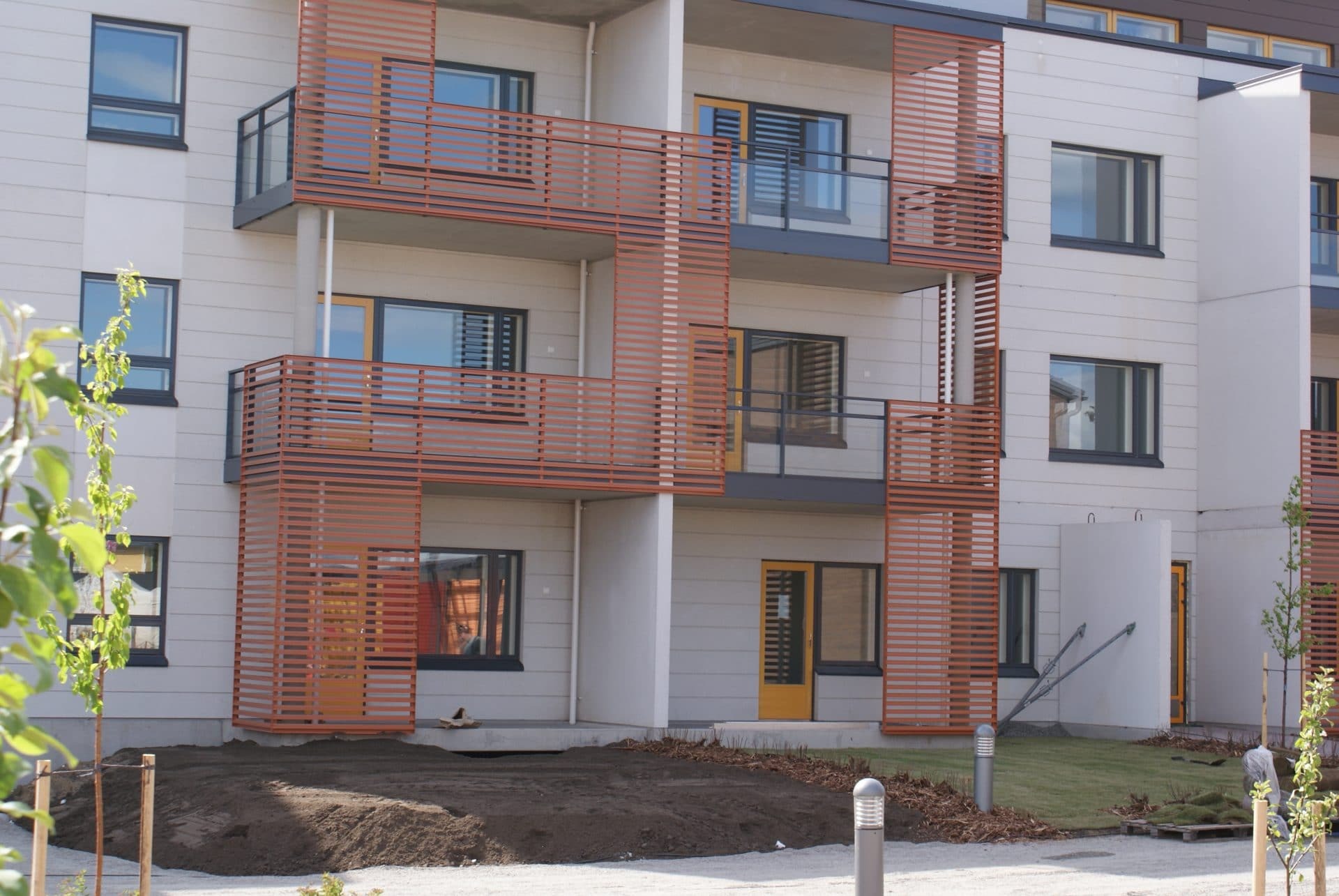 Flerbostadshus, balkonggaller